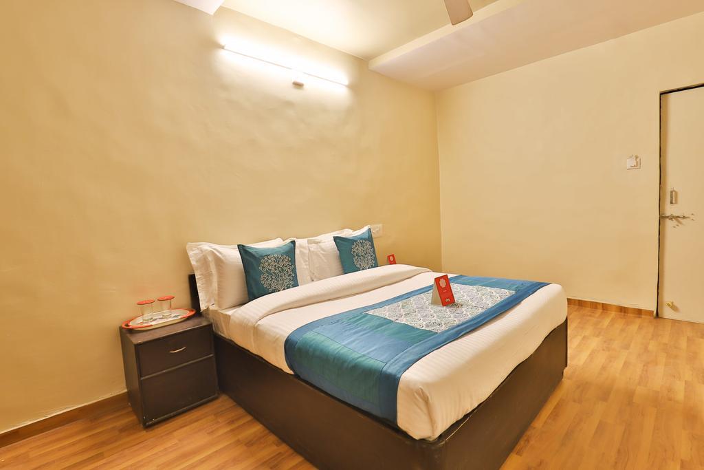 Oyo 11427 Hotel Kalyan Ahmadábád Kültér fotó