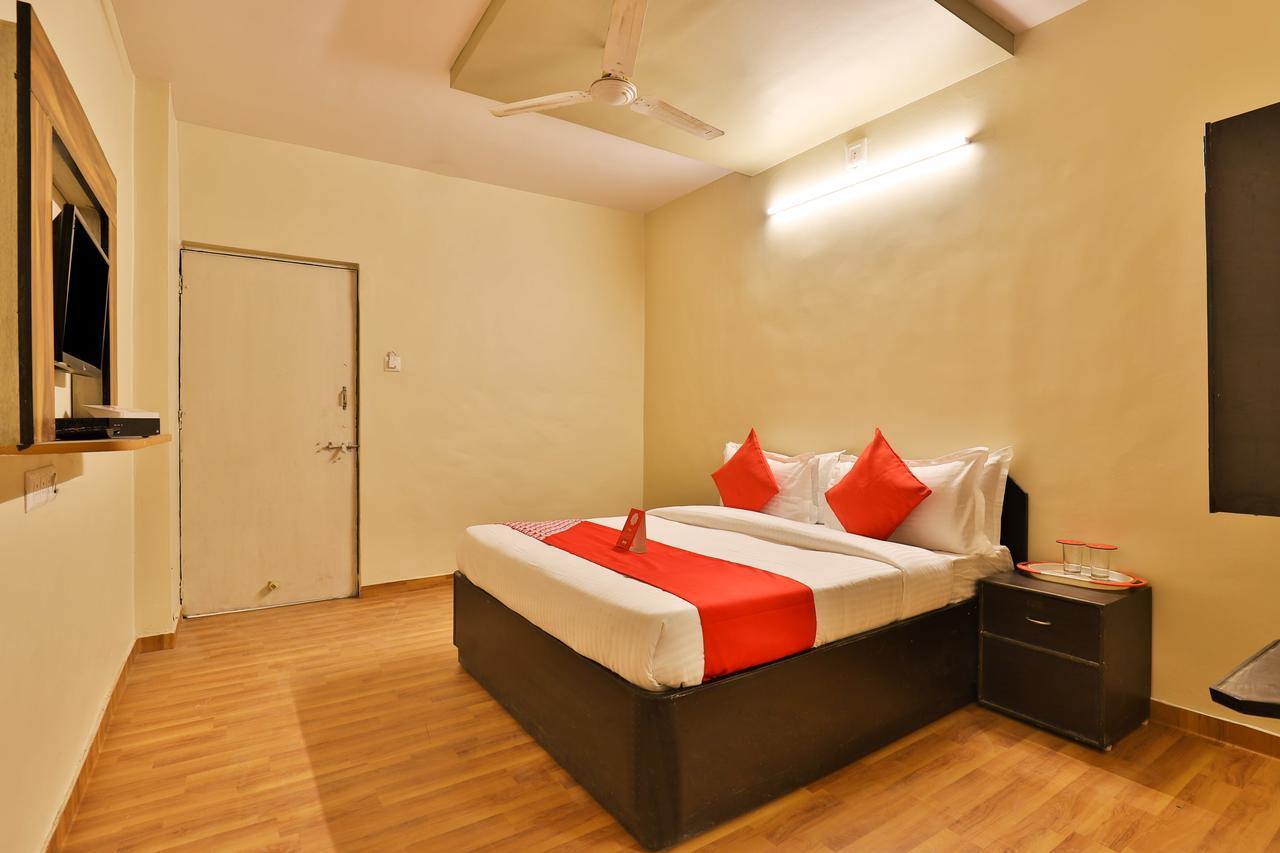 Oyo 11427 Hotel Kalyan Ahmadábád Kültér fotó